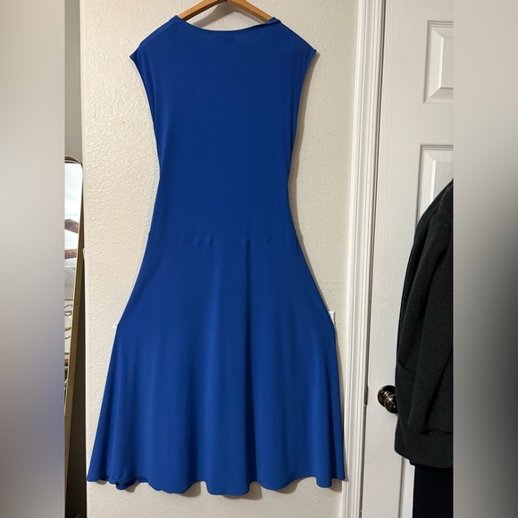 Elegant Joseph Ribkoff Wrap, Pleated, Front Tie Sleeveless Dress with V-Neck - Picture 8 of 13